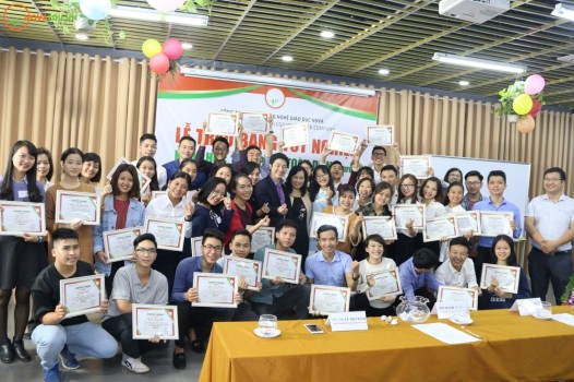 Ai rồi cũng qua để không hối hận